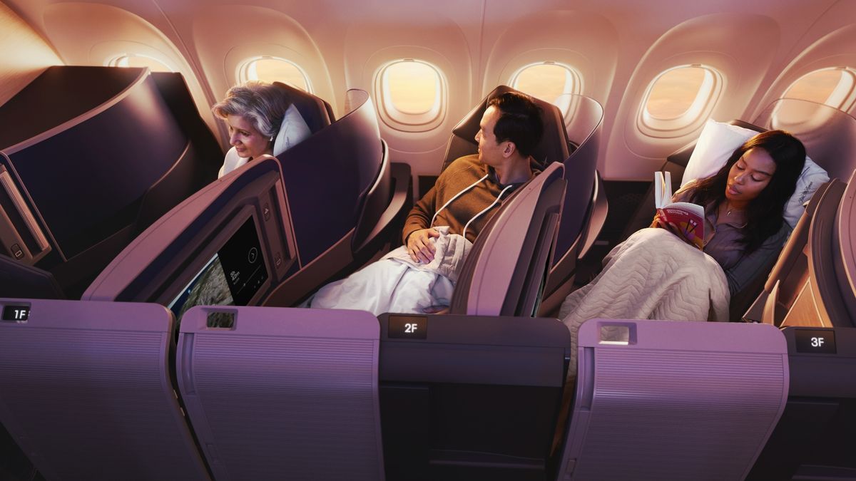 Here is United’s new A321 Polaris business class suite
