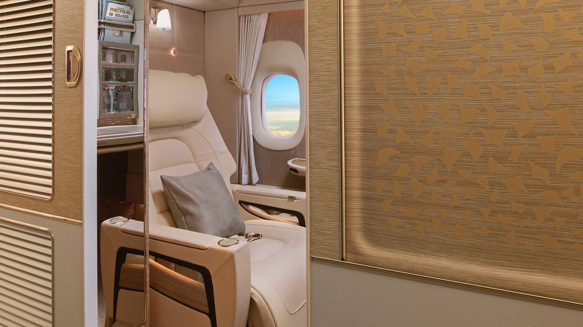 Emirates: private en suite bathrooms for first class?