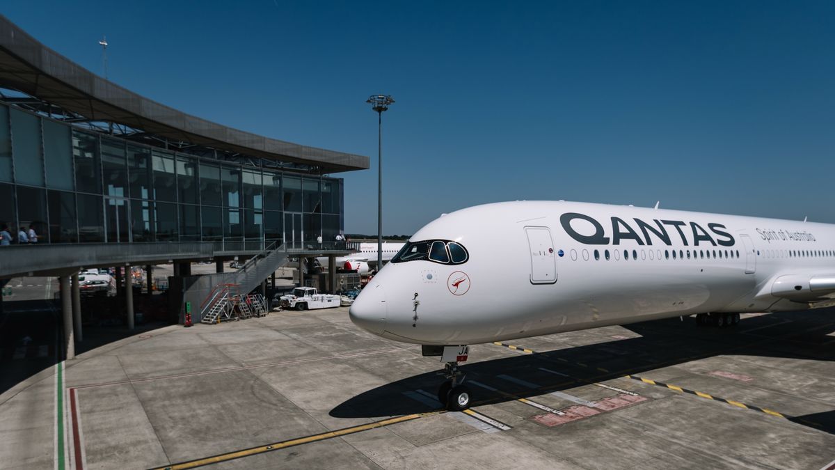 Will Melbourne miss out on Qantas Project Sunrise flights?