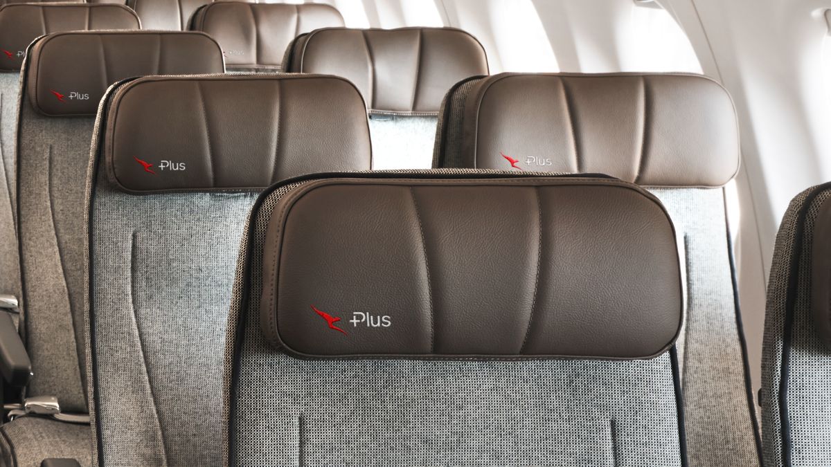 Qantas rolls out A330 Economy Plus
