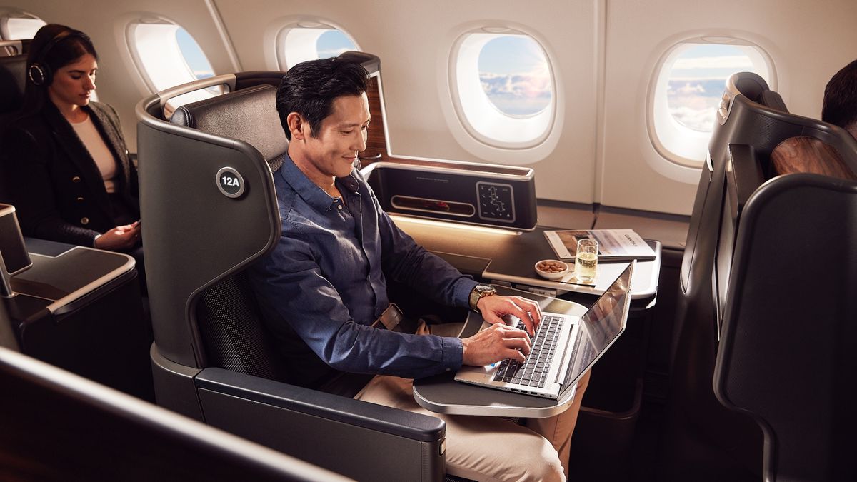 The Qantas A380s are finally getting Wi-Fi