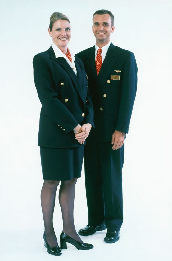 qantas staff travel attire