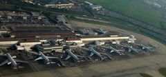 Heathrow airport fights congestion by upping prices 400%