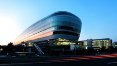  Frankfurt Airport Hilton opens December 2011