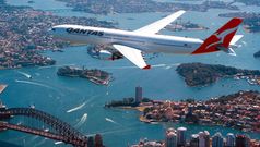 Qantas drops middle seat from local biz class