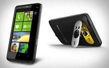 HTC's huge-screen HD7 phone hits the streets