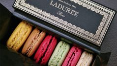 LadurÃ©e pastries now at LHR T5