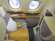 Auckland-Sydney: Business Class, Emirates A380