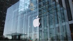 Where to buy your iPhone 4 near a US airport
