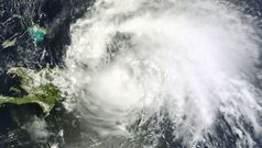 Hurricane Irene: when will airports re-open?