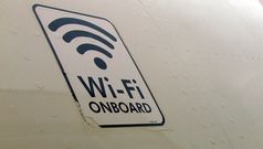 Qantas actively considering inflight internet