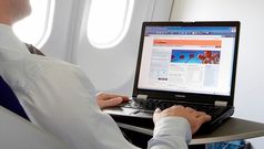 Qantas plans in-flight Internet