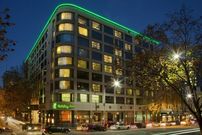 Holiday Inn Melbourne on Flinders