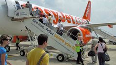 easyJet starts allocating seats: no more scrum!