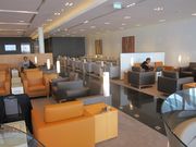 Review: Cathay First & Business Lounge, Paris CDG