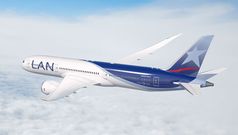 LAN Boeing 787-9 visits Sydney