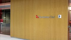 Adelaide Qantas Club: domestic & int'l