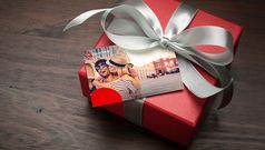 Buying Qantas flight vouchers for Christmas