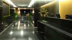 Qantas 'enhances' the Chairmans Lounge 