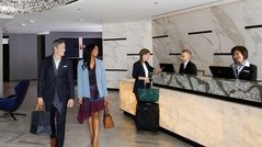Airlines axe ticket-change fees to lure back flyers