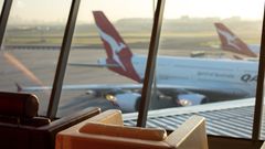 When will Qantas international flights resume?