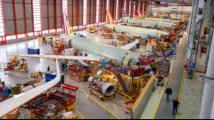 This aviation CEO wants Airbus, Boeing to build fewer planes