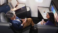 United&rsquo;s new 787 Polaris business class heads to Sydney