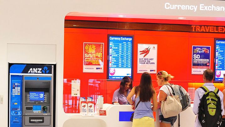 Which is best for travellers? Cash or card?