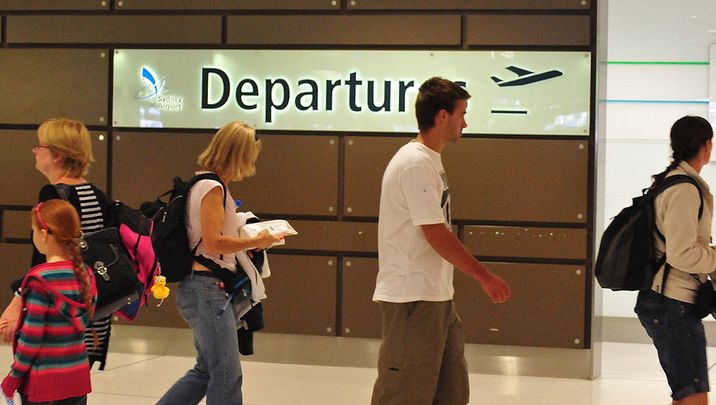 Qantas vs Virgin: which earns more int'l points?