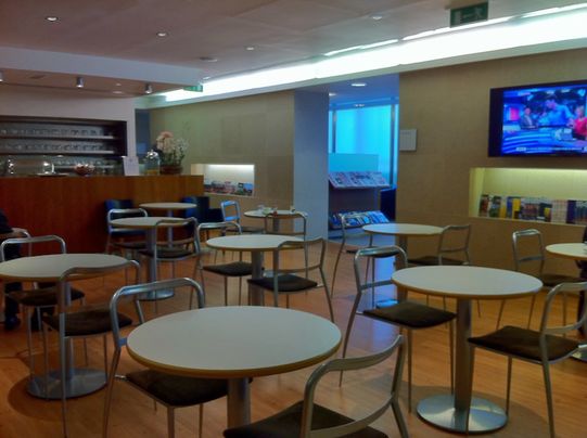 AA's oneworld AArrivals lounge, Heathrow T3