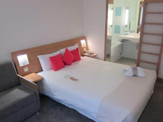Hotel review: Novotel London City South