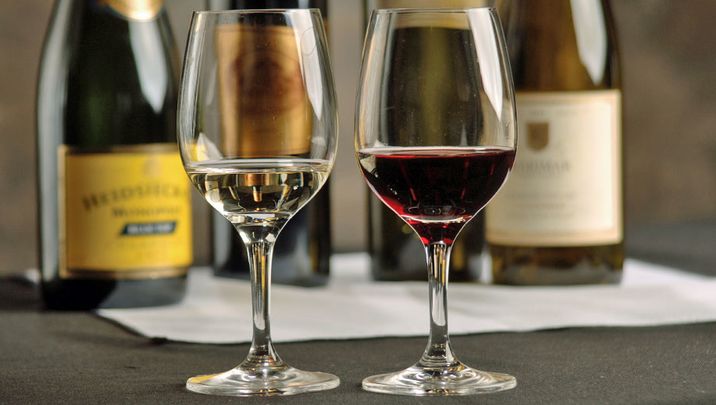 Wine tasting at London City Airport