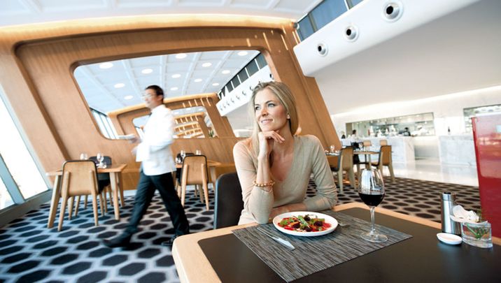 Our weekly frequent flyer wrap