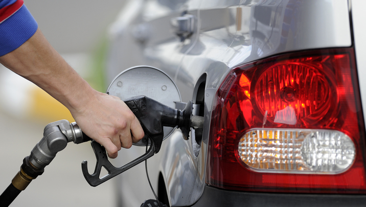 Fuel discounts vs frequent flyer points