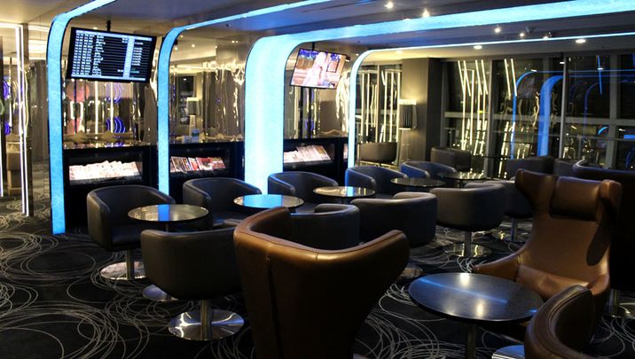 EVA Air business class lounge, Bangkok Airport