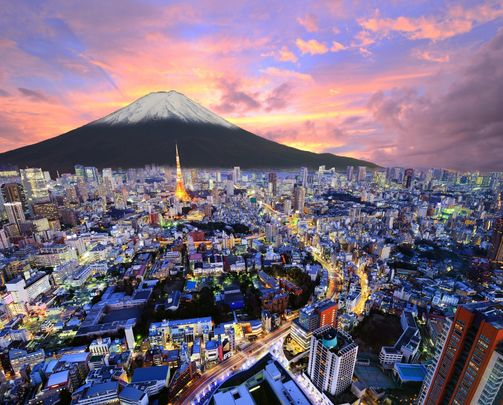 Experience: Supercars on Tokyo's neon highways