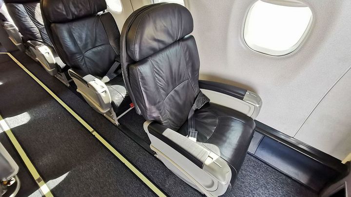 QantasLink/Alliance E190 business class (Darwin-Alice)