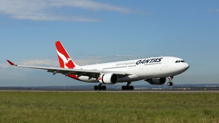 Qantas gets ready to replace its A330s