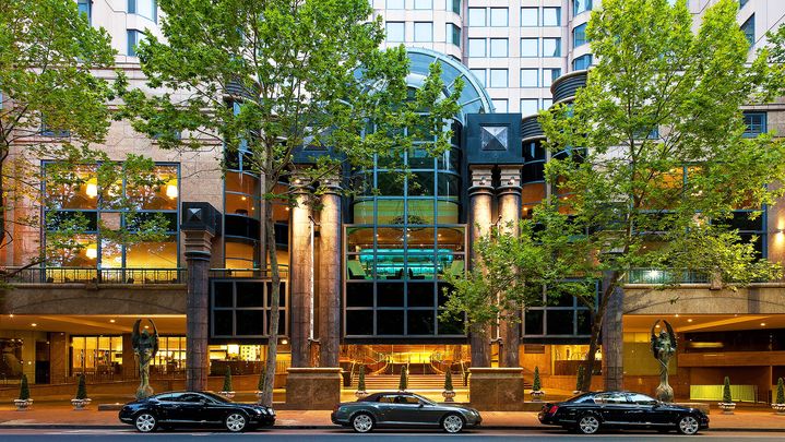Sheraton Grand Sydney Hyde Park, a central classic