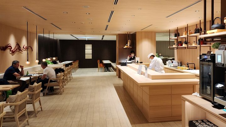 Japan Airlines First Class lounge, Tokyo Narita