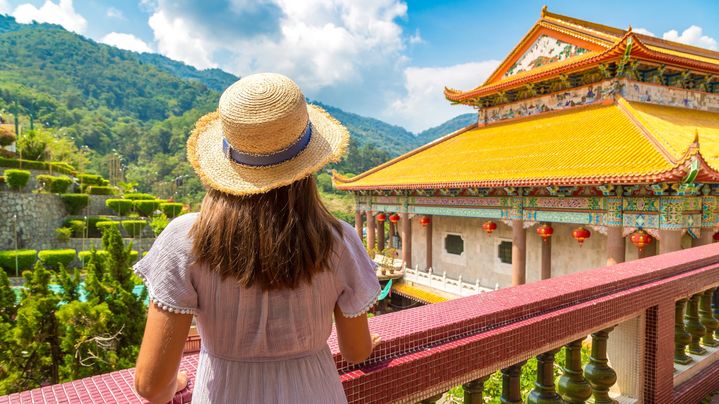 Take a free bonus side trip with Malaysia Airlines
