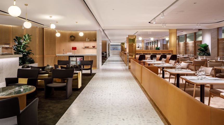The Qantas Singapore First Lounge.