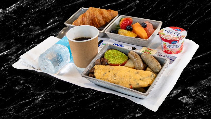 For breakfast, herbed omelette, sausages and sautéed mushrooms.