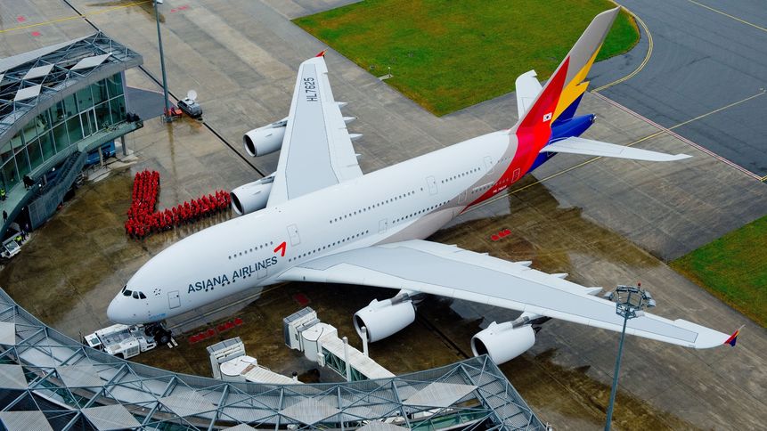 Asiana's A380s may remain flying for several years to come...