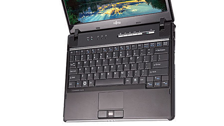 The fingerprint reader in the middle of the mouse buttons provides extra login security.