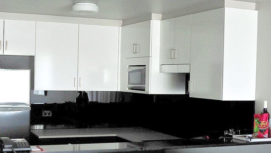 The kitchen in the Adina