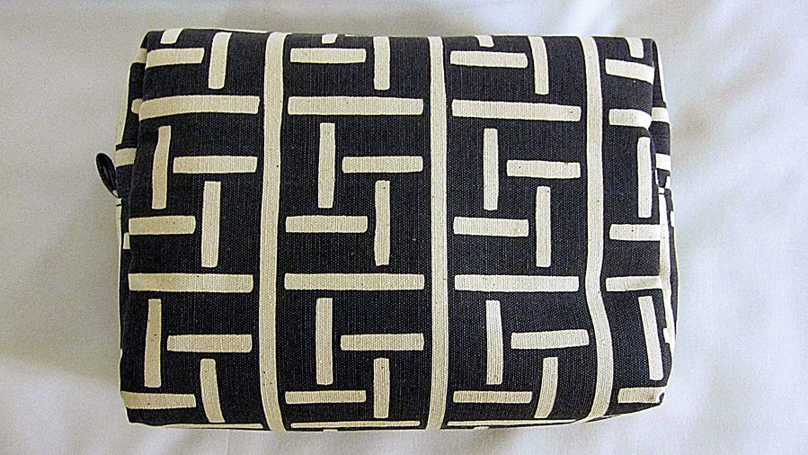The business class amenity kit provided on the LA-NY leg.