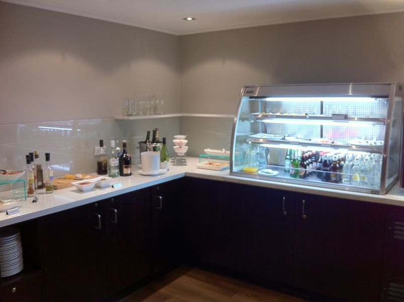 CanapÃ© hour in the executive lounge on the 14th floor is well-stocked, and a continental breakfast is also served in the mornings. 