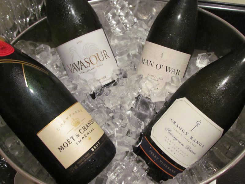 With three excellent NZ white wines and MoÃ«t, white drinkers are well catered for.
