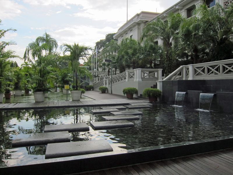 Water features and thoughtful planting enhance the roof of the conference centre, below the main hotel.